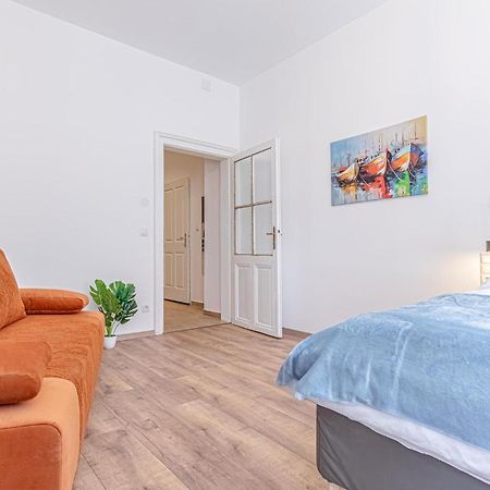 Cost Effective City Life 1Br In Classic Building Wina Bagian luar foto
