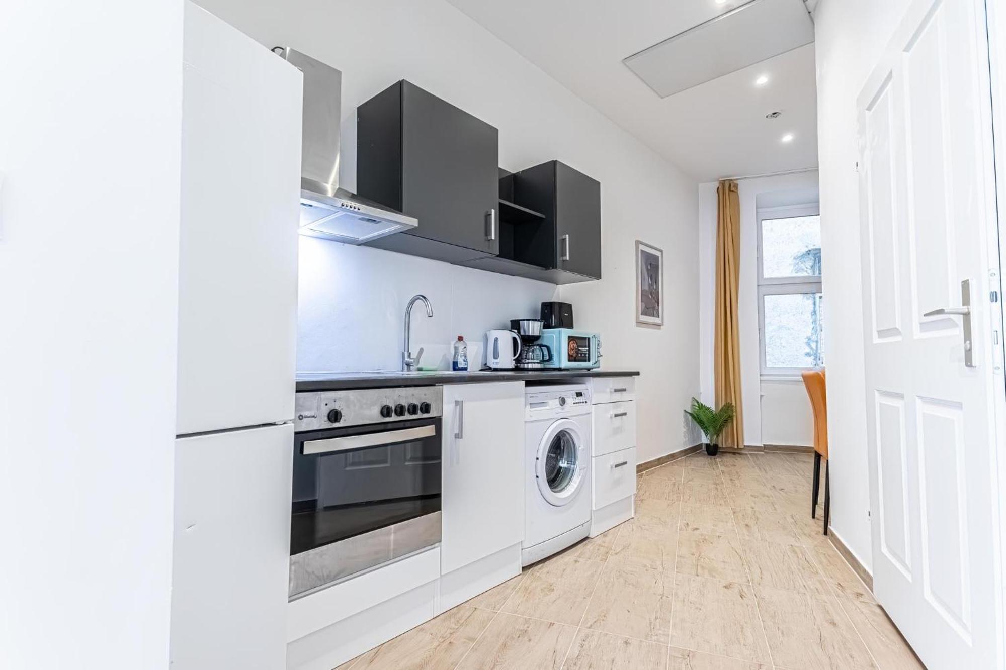 Cost Effective City Life 1Br In Classic Building Wina Bagian luar foto
