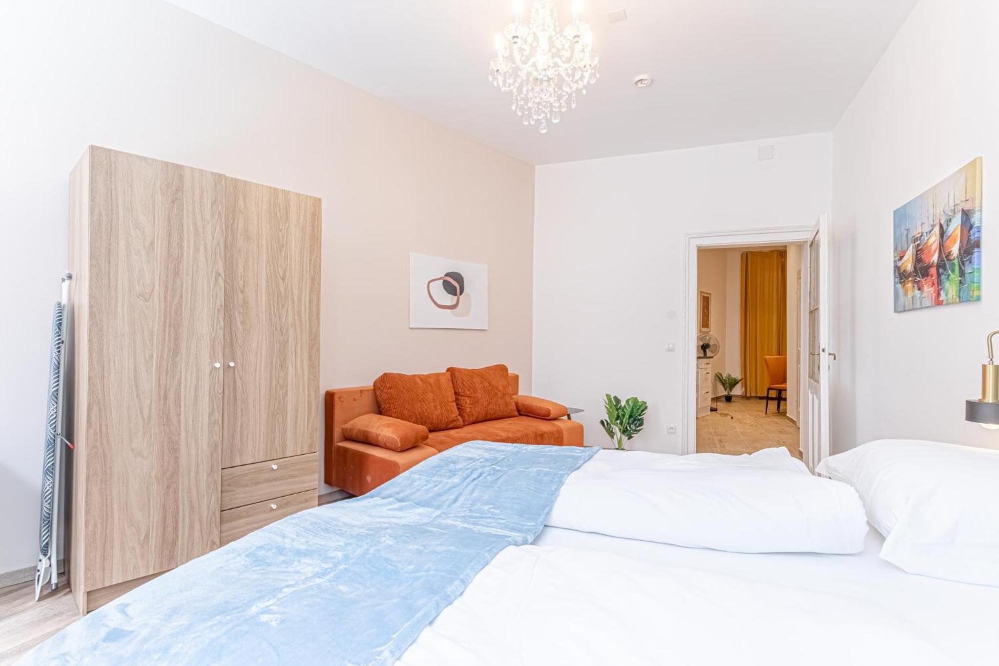 Cost Effective City Life 1Br In Classic Building Wina Bagian luar foto
