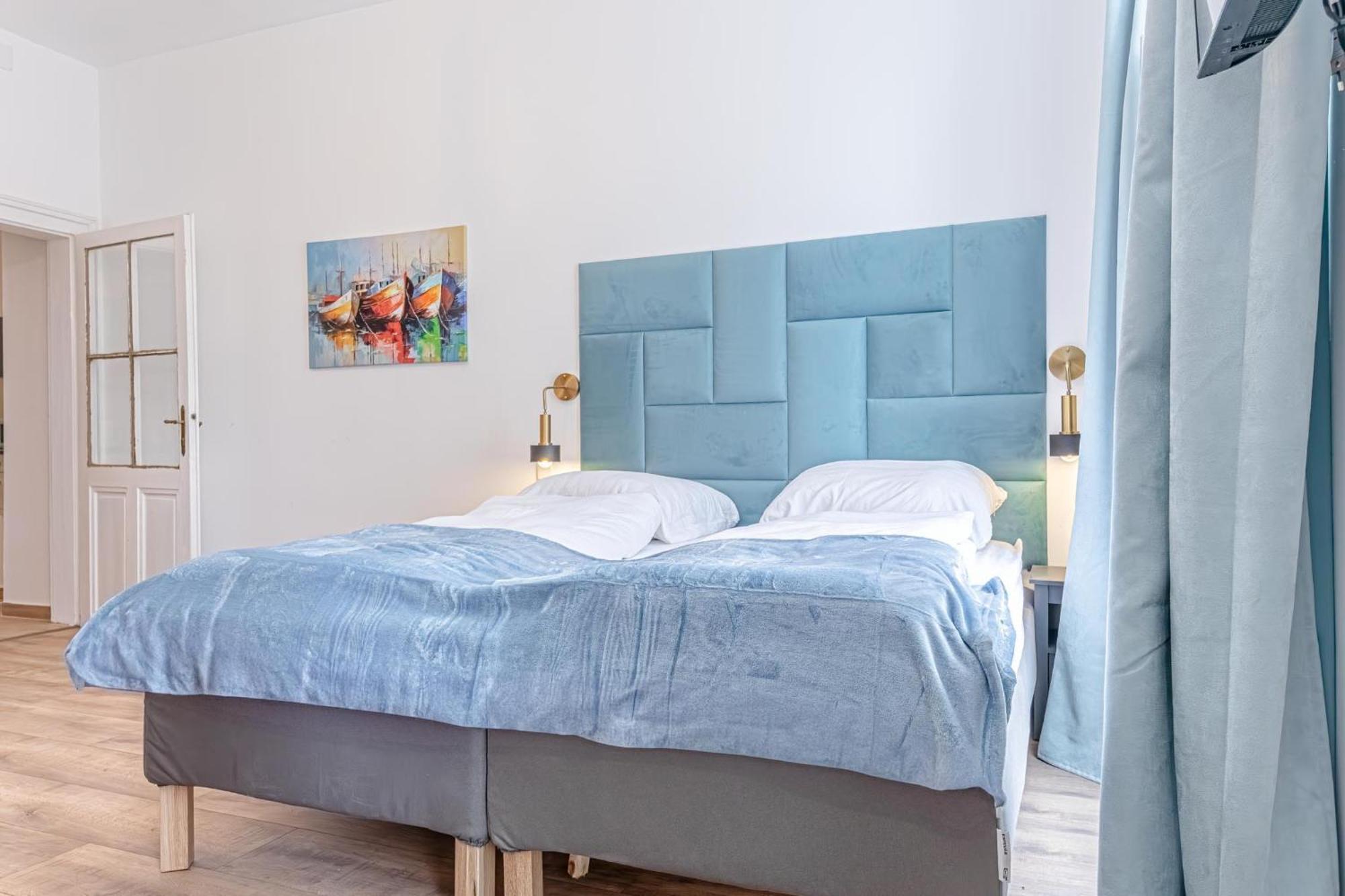 Cost Effective City Life 1Br In Classic Building Wina Bagian luar foto